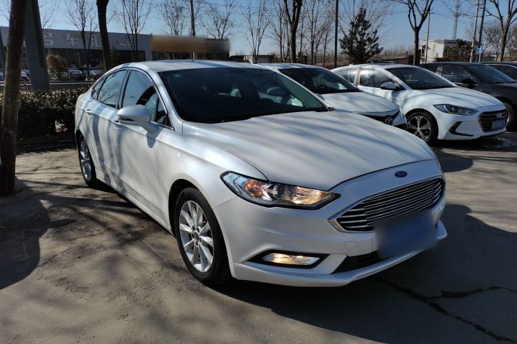 Used Ford Mondeo 2018 EcoBoost 180 Fashion Edition Front Right 45 Deg