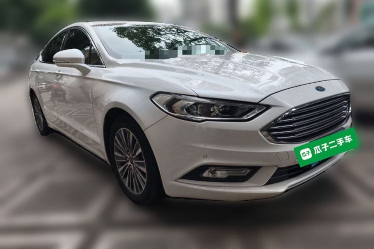 Used Ford Mondeo 2018 EcoBoost 200 Luxury Model Front Right 45 Deg