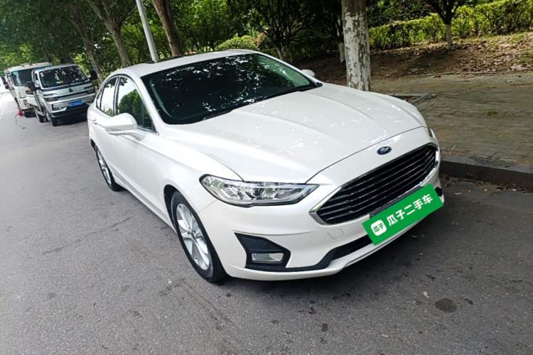 Used Ford Mondeo 2018 EcoBoost 180 Smart Control Fashion Model China V Standard Front Right 45 Deg