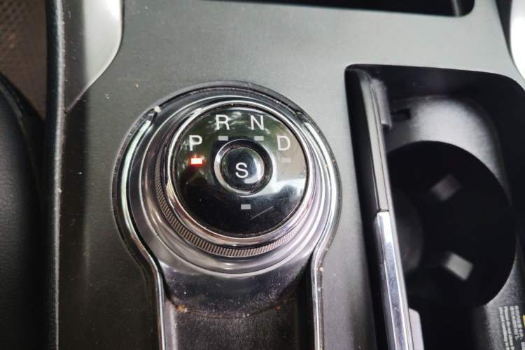 Used Ford Mondeo 2018 EcoBoost 200 Smart Control Fashion Model China V Standard Gear Lever