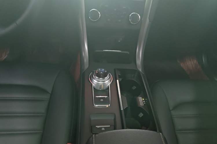 Used Ford Mondeo 2018 EcoBoost 180 Smart Control Fashion Model China V Standard Gear Lever