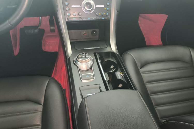 Used Ford Mondeo 2018 EcoBoost 180 Smart Control Fashion Model China V Standard Gear Lever