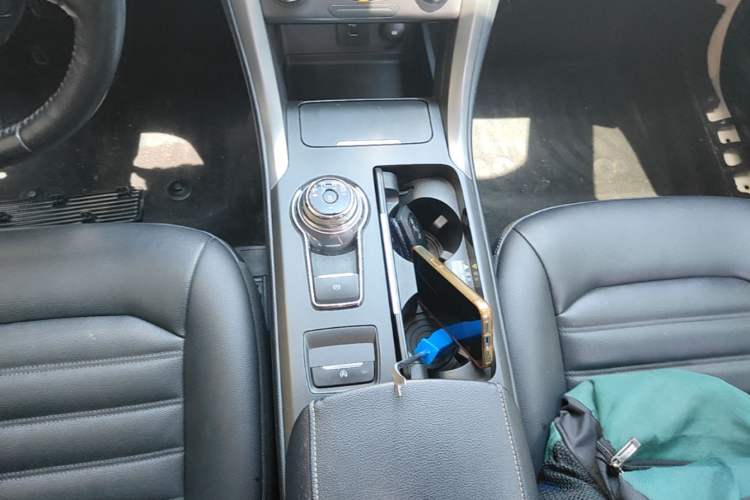 Used Ford Mondeo 2018 EcoBoost 180 Smart Control Fashion Model China V Standard Gear Lever