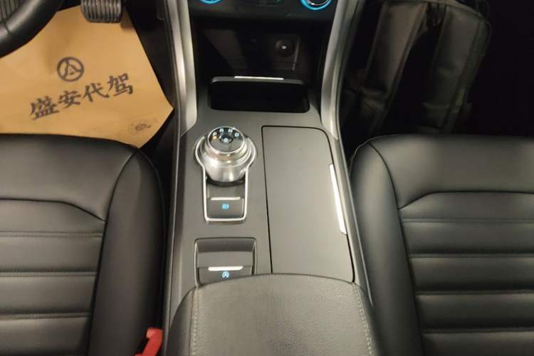 Used Ford Mondeo 2018 EcoBoost 180 Smart Control Fashion Model China V Standard Gear Lever