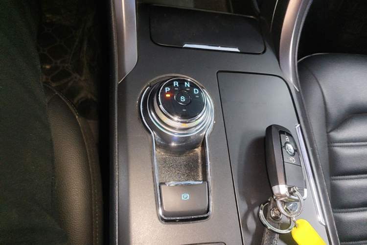 Used Ford Mondeo 2018 EcoBoost 200 Smart Control Fashion Model China V Standard Gear Lever