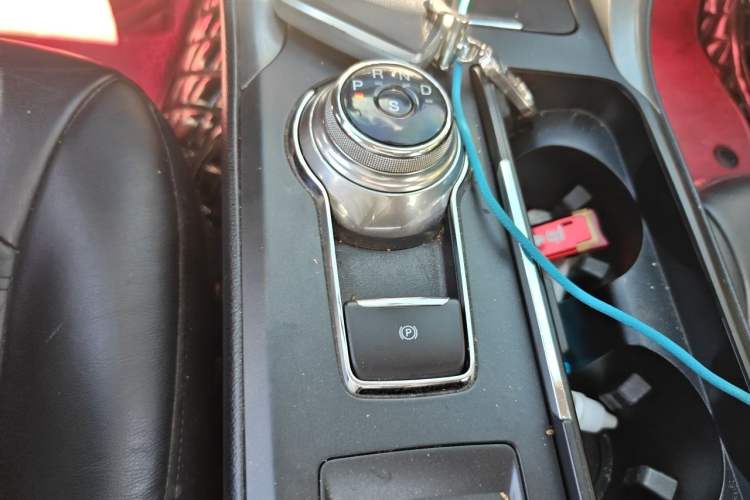 Used Ford Mondeo 2018 EcoBoost 200 Stylish Model Gear Lever