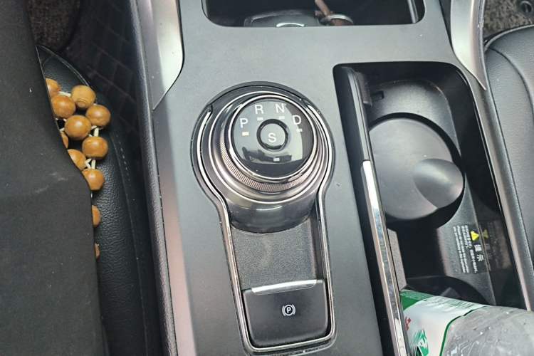 Used Ford Mondeo 2018 EcoBoost 180 Smart Control Fashion Model China V Standard Gear Lever