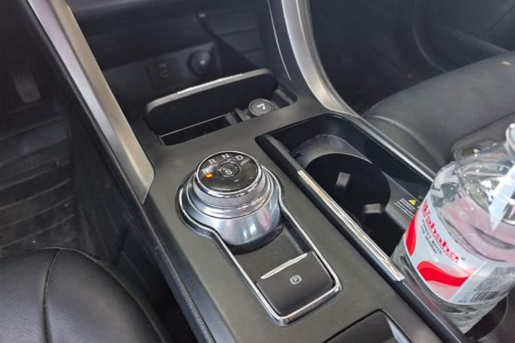 Used Ford Mondeo 2018 EcoBoost 180 Fashion Edition Gear Lever