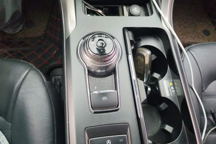 Used Ford Mondeo 2018 EcoBoost 180 Luxury Model Gear Lever