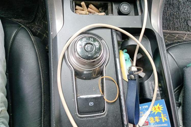Used Ford Mondeo 2018 EcoBoost 200 Stylish Model Gear Lever