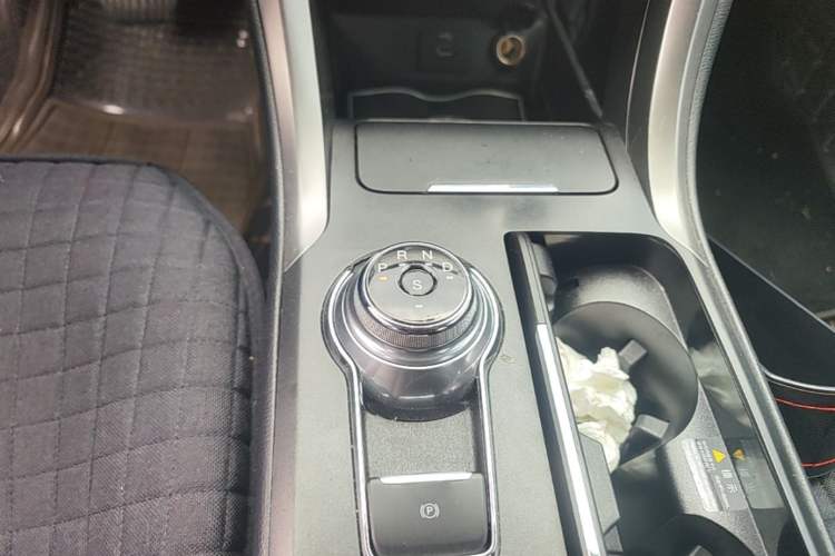 Used Ford Mondeo 2018 EcoBoost 200 Smart Control Fashion Model China VI Standard Gear Lever