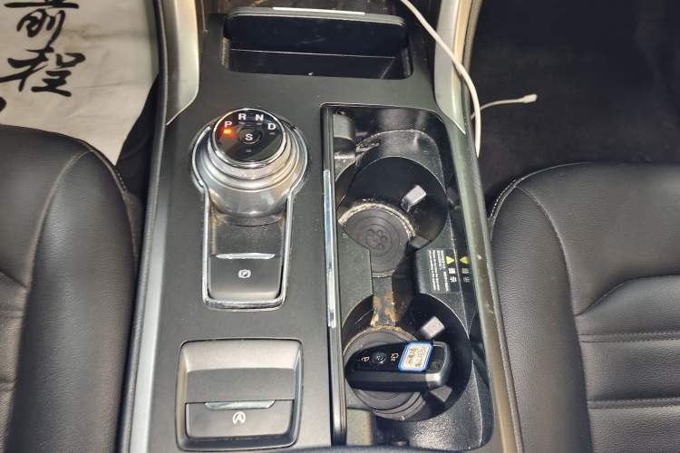 Used Ford Mondeo 2018 EcoBoost 180 Smart Control Fashion Model China V Standard Gear Lever