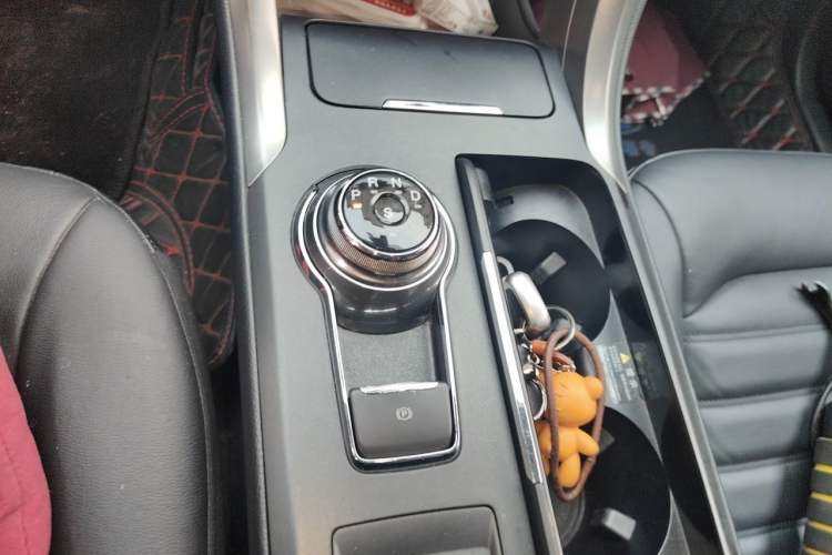 Used Ford Mondeo 2018 EcoBoost 180 Fashion Edition Gear Lever