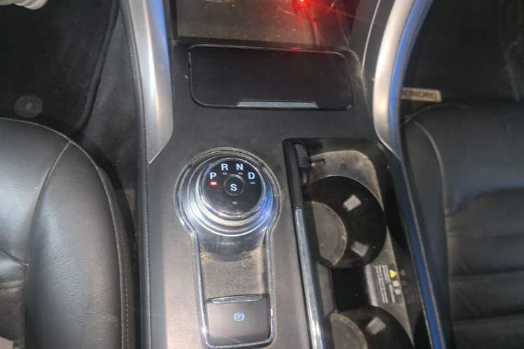 Used Ford Mondeo 2018 EcoBoost 200 Stylish Model Gear Lever