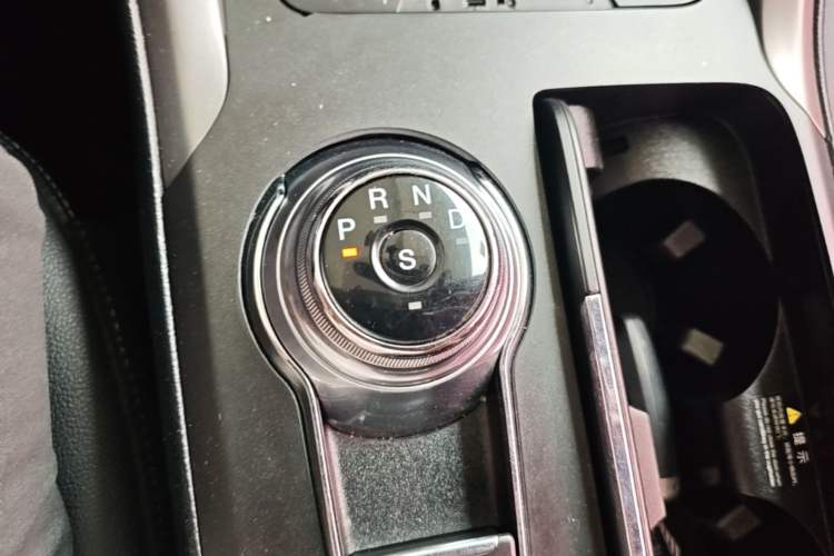 Used Ford Mondeo 2018 EcoBoost 180 Smart Control Fashion Model China V Standard Gear Lever