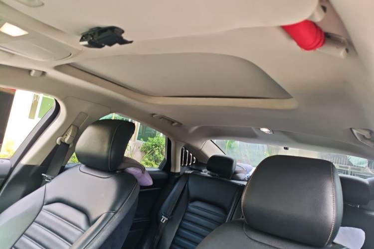 Used Ford Mondeo 2018 EcoBoost 200 Smart Control Fashion Model China V Standard Headliner