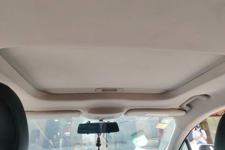 Used Ford Mondeo 2018 EcoBoost 180 Fashion Edition Headliner