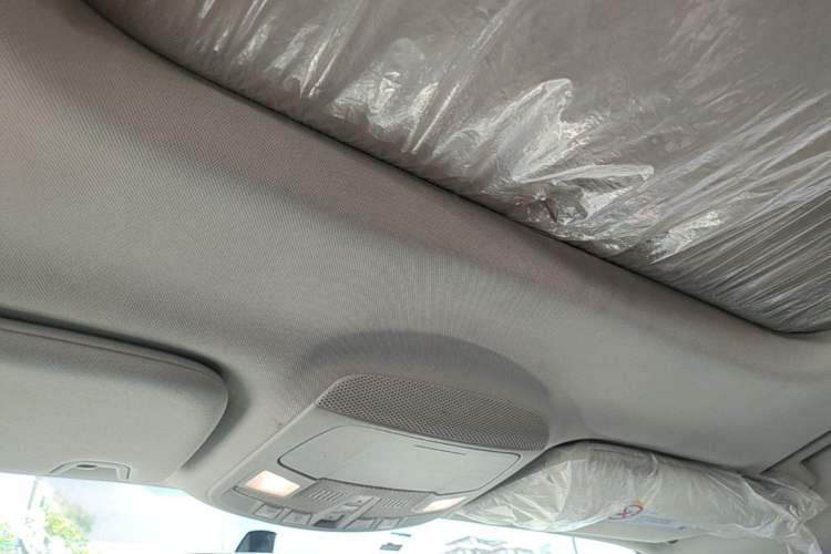 Used Ford Mondeo 2018 EcoBoost 180 Fashion Edition Headliner