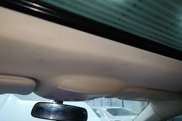 Used Ford Mondeo 2018 EcoBoost 180 Smart Control Fashion Model China VI Standard Headliner
