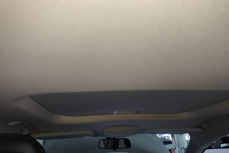 Used Ford Mondeo 2018 EcoBoost 180 Smart Control Fashion Model China VI Standard Headliner