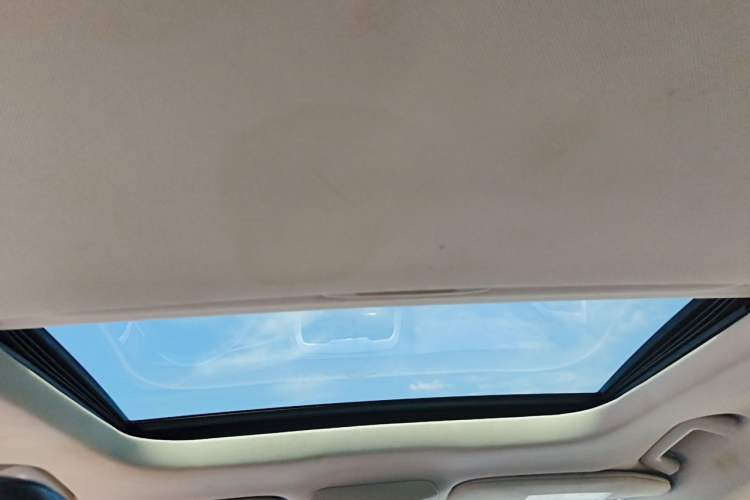 Used Ford Mondeo 2018 EcoBoost 180 Fashion Edition Headliner