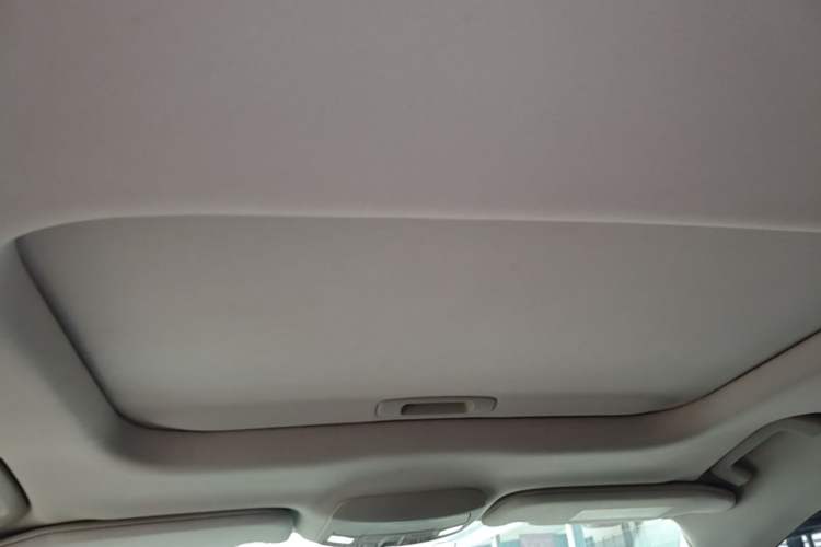 Used Ford Mondeo 2018 EcoBoost 200 Smart Control Fashion Model China VI Standard Headliner