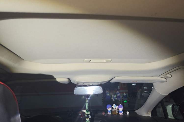 Used Ford Mondeo 2018 EcoBoost 180 Fashion Edition Headliner