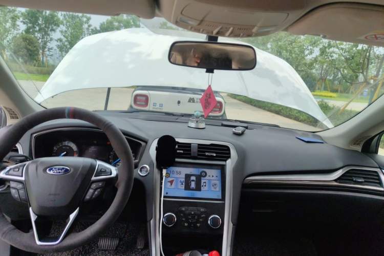Used Ford Mondeo 2018 EcoBoost 180 Smart Control Fashion Model China V Standard Headliner
