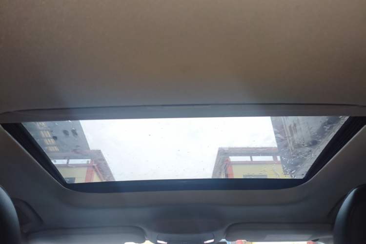 Used Ford Mondeo 2018 EcoBoost 180 Smart Control Fashion Model China VI Standard Headliner