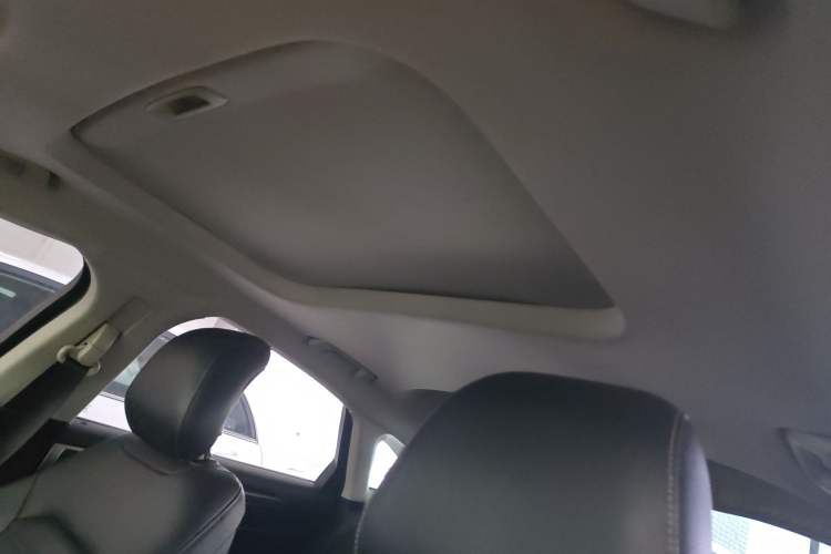 Used Ford Mondeo 2018 EcoBoost 180 Smart Control Fashion Model China V Standard Headliner