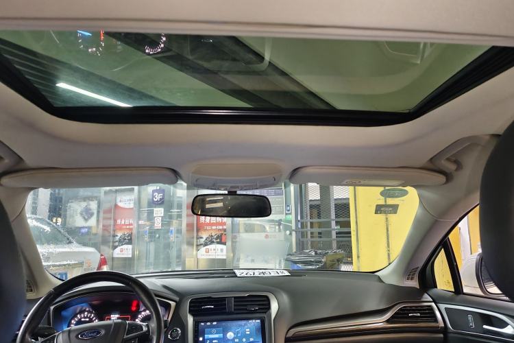 Used Ford Mondeo 2018 EcoBoost 180 Smart Control Fashion Model China V Standard Headliner