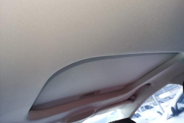 Used Ford Mondeo 2018 EcoBoost 180 Fashion Edition Headliner