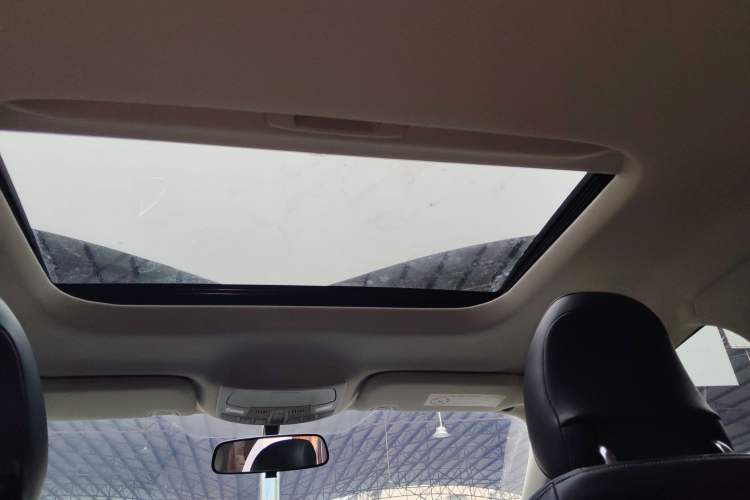 Used Ford Mondeo 2018 EcoBoost 180 Smart Control Fashion Model China V Standard Headliner