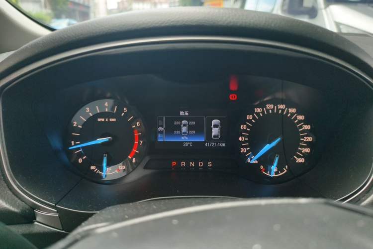 Used Ford Mondeo 2018 EcoBoost 180 Smart Control Fashion Model China VI Standard Instrument Cluster