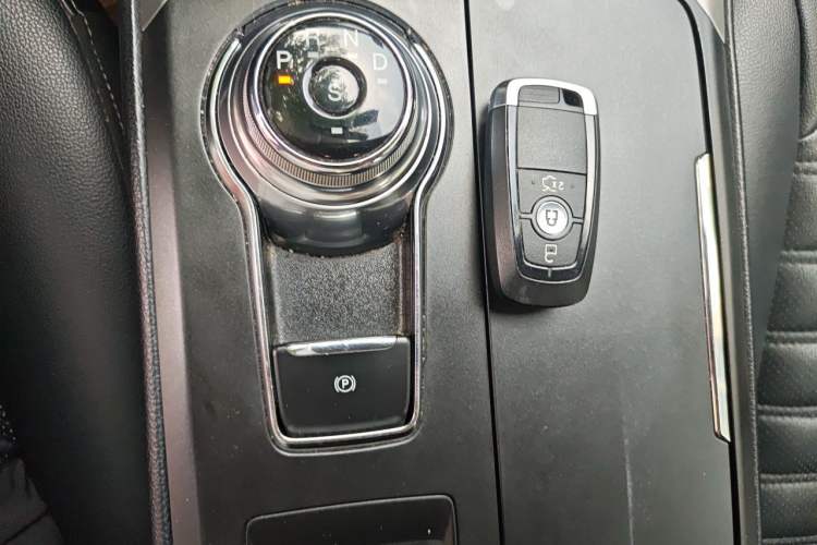 Used Ford Mondeo 2018 EcoBoost 180 Smart Control Fashion Model China V Standard Interior 1
