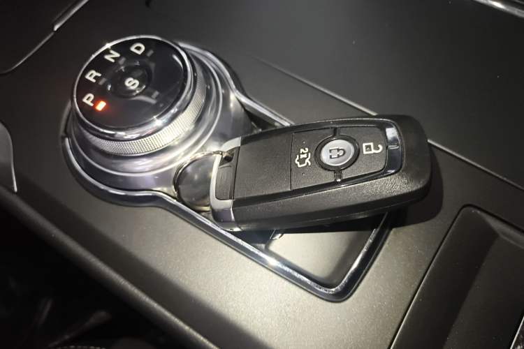 Used Ford Mondeo 2018 EcoBoost 180 Smart Control Fashion Model China VI Standard Interior 1