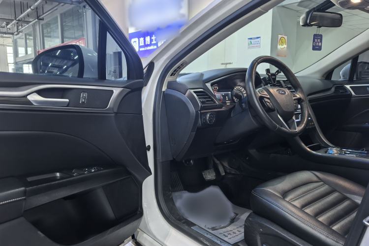 Used Ford Mondeo 2018 EcoBoost 180 Smart Control Fashion Model China V Standard Interior 1
