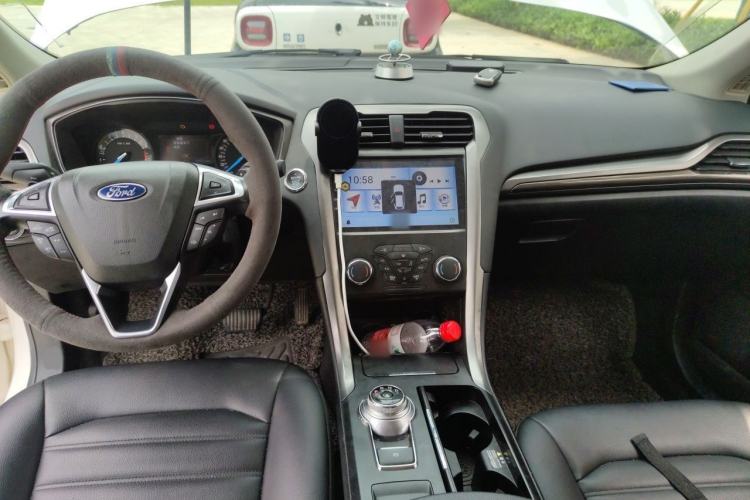 Used Ford Mondeo 2018 EcoBoost 180 Smart Control Fashion Model China V Standard Interior 2