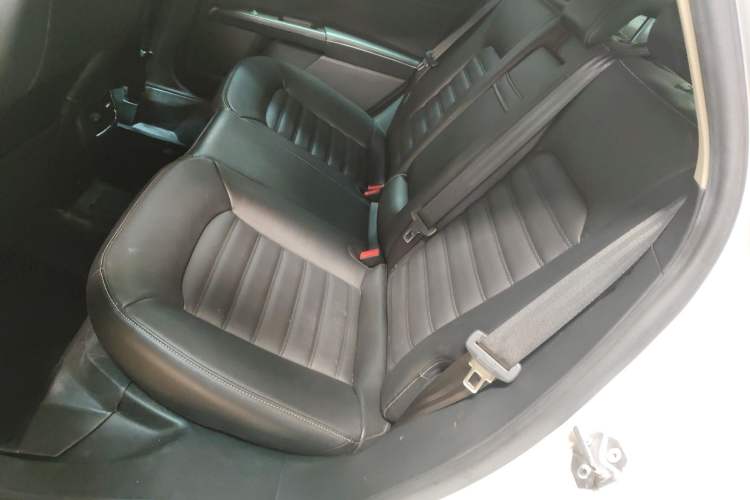 Used Ford Mondeo 2018 EcoBoost 180 Fashion Edition Interior 2