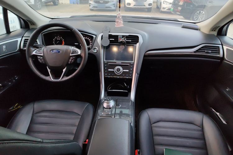 Used Ford Mondeo 2018 EcoBoost 200 Smart Control Fashion Model China VI Standard Interior 2