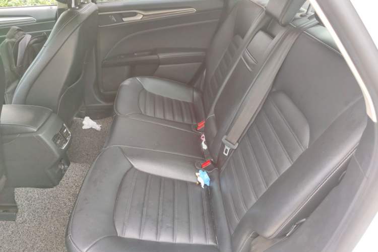 Used Ford Mondeo 2018 EcoBoost 180 Smart Control Fashion Model China V Standard Interior 4