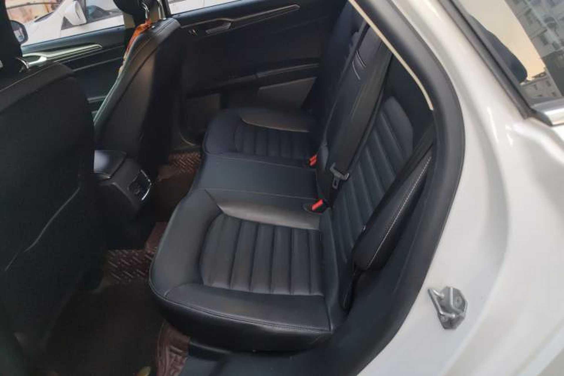 Used Ford Mondeo 2018 EcoBoost 200 Smart Control Fashion Model China VI Standard Interior 4