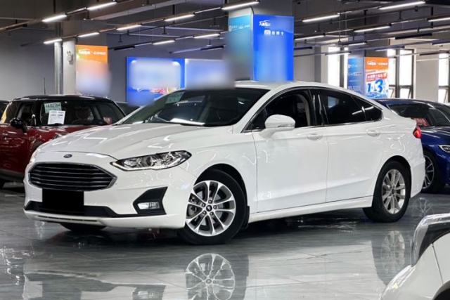 Ojetý Ford Mondeo 2018 EcoBoost 200 Smart Control Fashion Model China V Standard