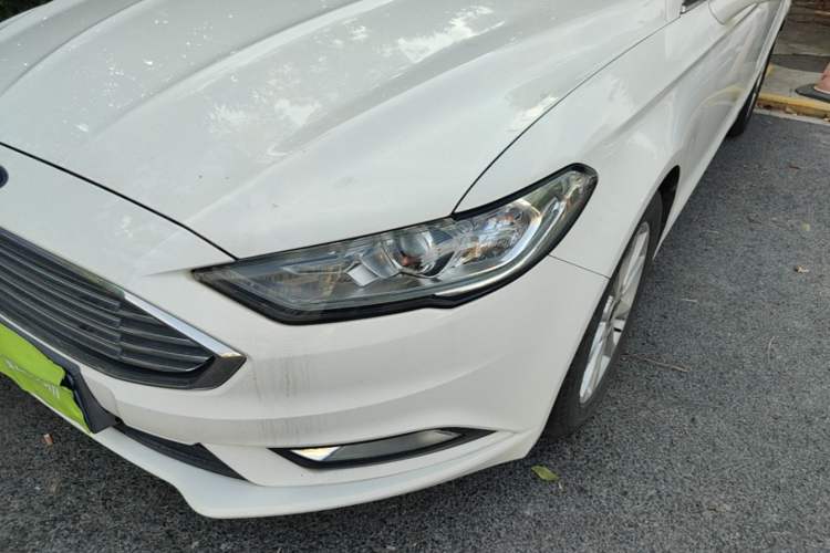 Used Ford Mondeo 2018 EcoBoost 180 Fashion Edition Left Front Headlight