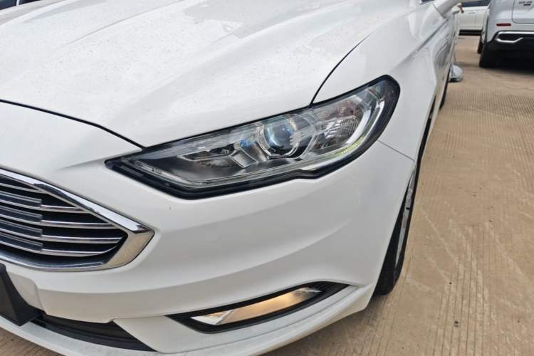 Used Ford Mondeo 2018 EcoBoost 180 Fashion Edition Left Front Headlight