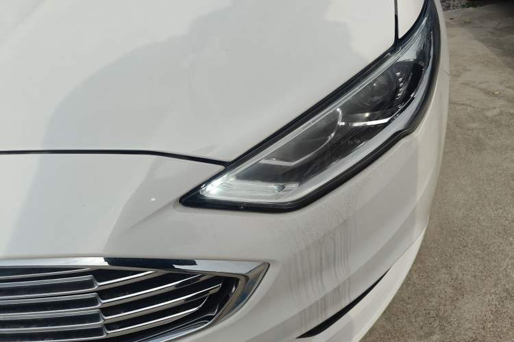 Used Ford Mondeo 2018 EcoBoost 180 Fashion Edition Left Front Headlight