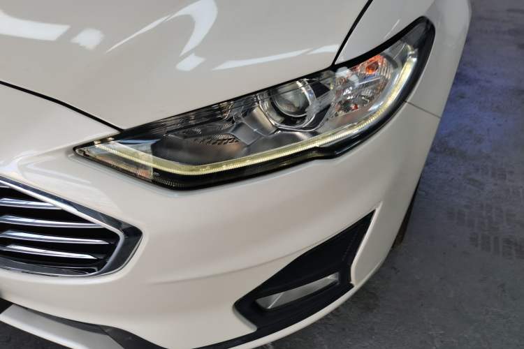 Used Ford Mondeo 2018 EcoBoost 180 Smart Control Fashion Model China VI Standard Left Front Headlight