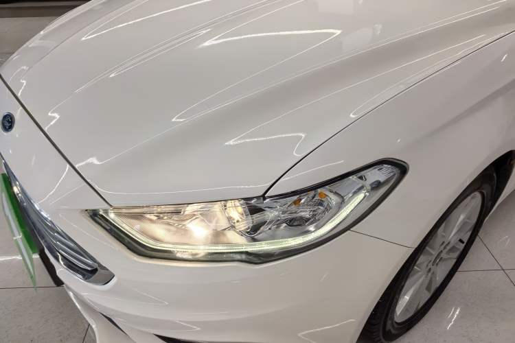Used Ford Mondeo 2018 EcoBoost 180 Fashion Edition Left Front Headlight