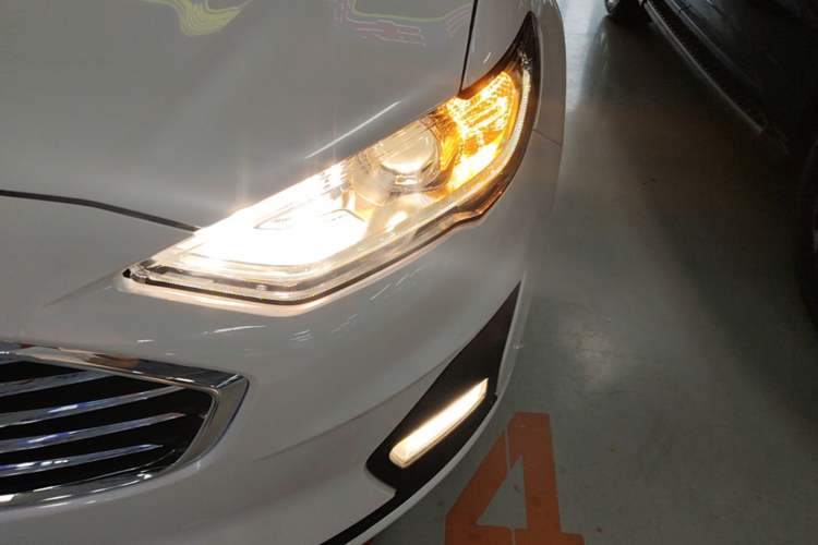 Used Ford Mondeo 2018 EcoBoost 180 Smart Control Fashion Model China V Standard Left Front Headlight