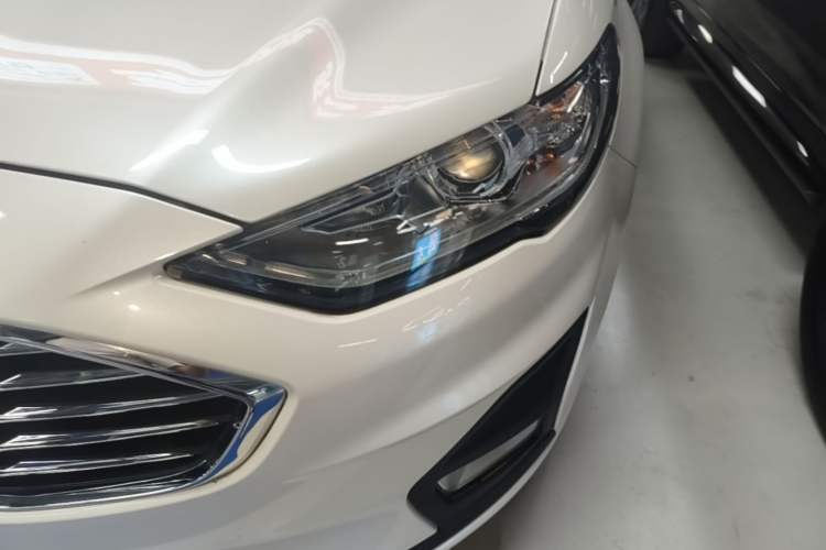 Used Ford Mondeo 2018 EcoBoost 180 Smart Control Fashion Model China V Standard Left Front Headlight